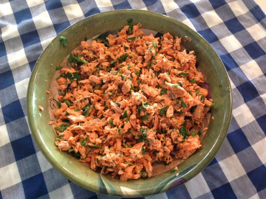 Ricetta semplice di insalata di salmone