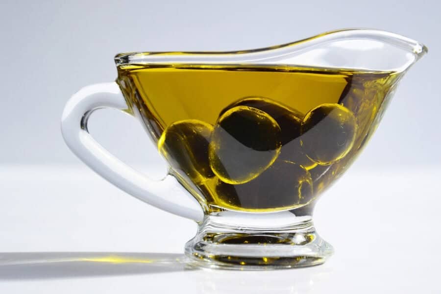 Study Suggests Olive Oil Could Cut Risk of Early Death – Harvard Gazette